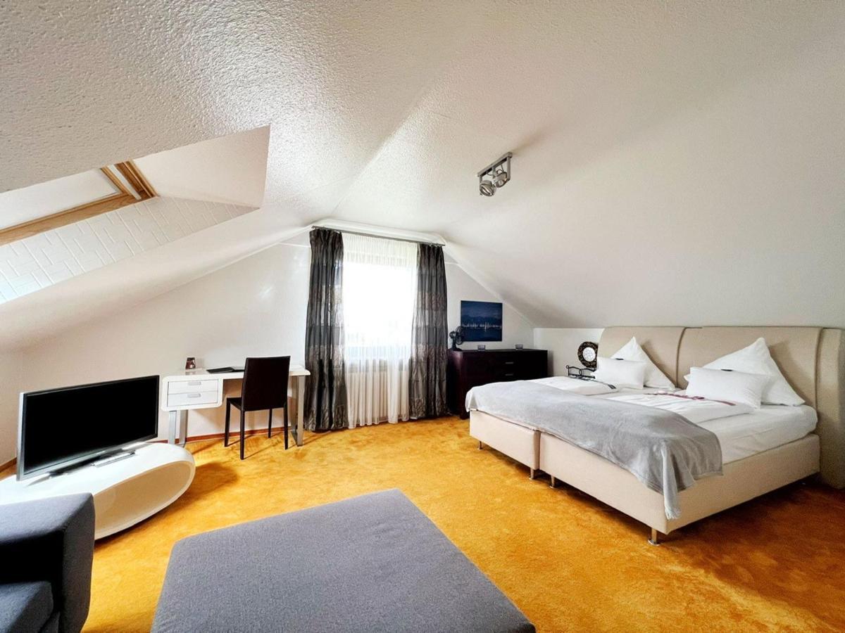 Hotel Hellers Twenty Four I -24H-Check-In- Friedrichshafen Exterior photo