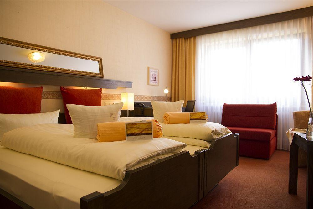 Hotel Hellers Twenty Four I -24H-Check-In- Friedrichshafen Exterior photo